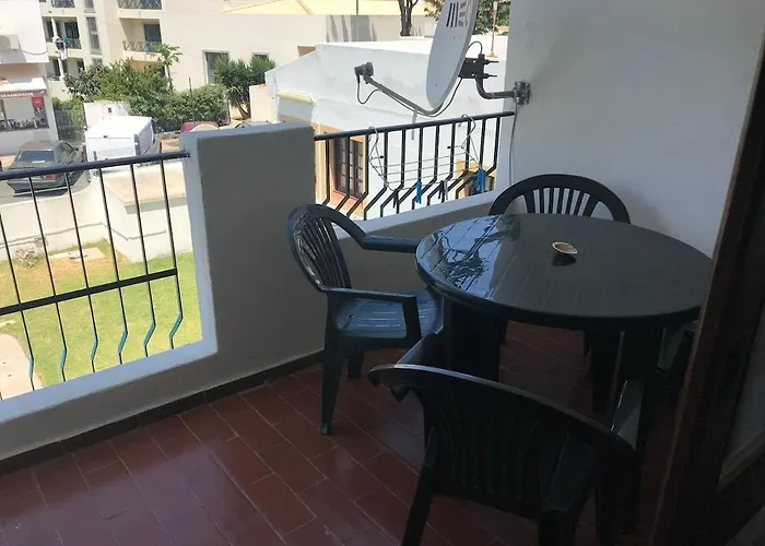 Oura - Albufeira Apartment *